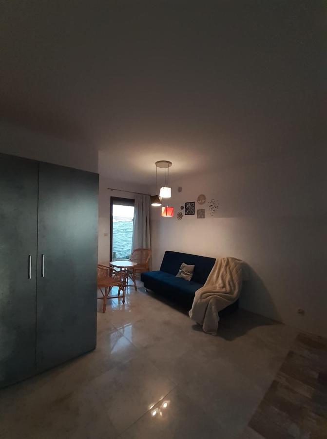 Apartamenty Roza Wiatrow Solec-Zdrój Kültér fotó