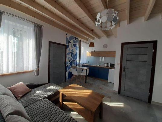 Apartamenty Roza Wiatrow Solec-Zdrój Kültér fotó